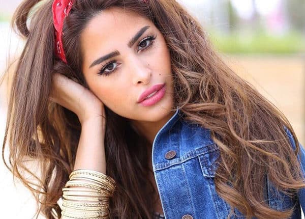 فوز الفهد تخرج عن صمتها وترد على الاتهام الموجه لها